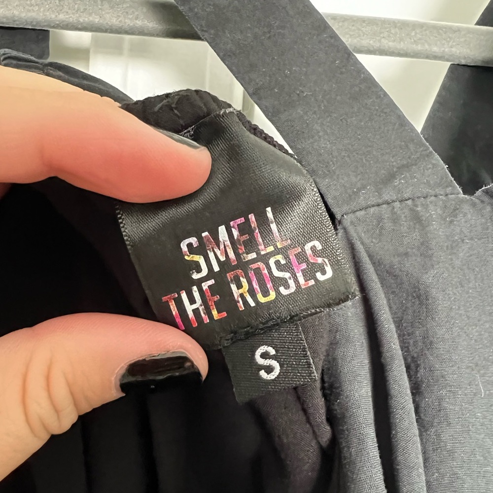 Smell The Roses Tank - Picture 2 of 2